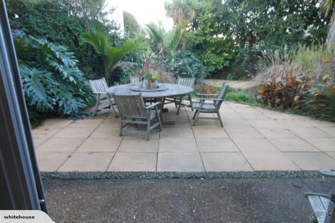 Photo of property in 17 Prestige Place, Castor Bay, Auckland, 0620