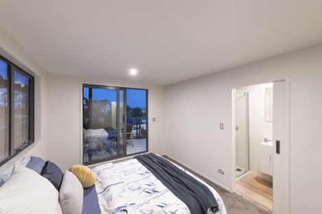 Photo of property in 149 Kelburn Parade, Kelburn, Wellington, 6012