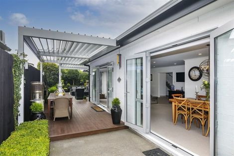 Photo of property in 56 Fendalton Road, Fendalton, Christchurch, 8014