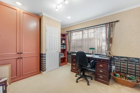 Photo of property in 26 Stevenson Way, Cockle Bay, Auckland, 2014