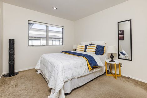 Photo of property in 134 Keri Vista Rise, Papakura, 2110