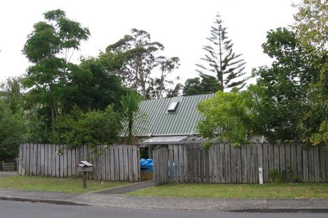 Photo of property in 1/30 Glamorgan Drive, Torbay, Auckland, 0630