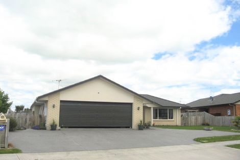 Photo of property in 53 Oaklands Drive, Cambridge, 3434