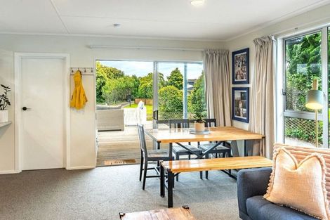 Photo of property in 7 Graham Grove, Waikanae, 5036