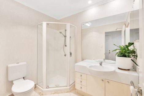 Photo of property in 11 Corta Bella Place, Golflands, Auckland, 2013