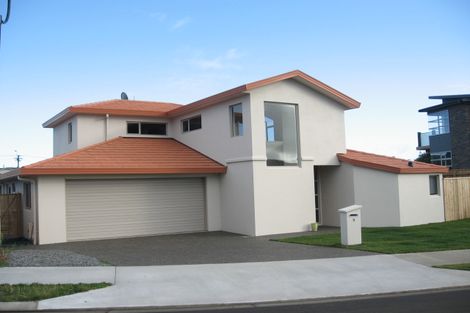 Photo of property in 9 Metzenthin Close, Raumati South, Paraparaumu, 5032