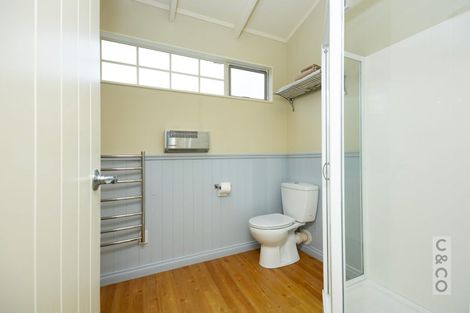 Photo of property in 5 Cambridge Road, Riverhead, 0820