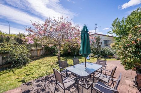 Photo of property in 8a Elder Grove, Paraparaumu, 5032