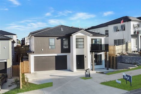 Photo of property in 8 Aklander Rise, Flat Bush, Auckland, 2019