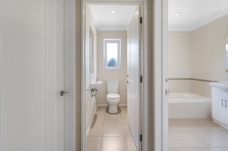 Photo of property in 7 Donovan Place, Aidanfield, Christchurch, 8025