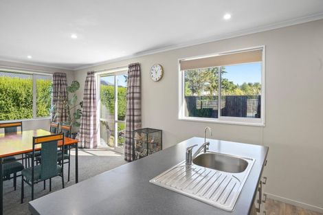 Photo of property in 8/17 Wineberry Avenue, Amberley, 7410