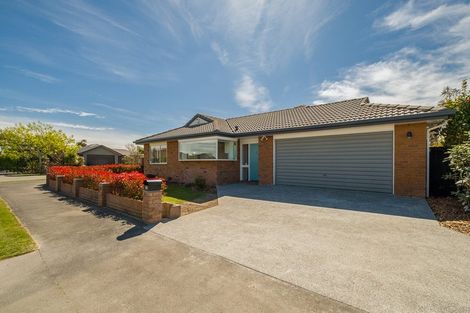 Photo of property in 14 Rue De La Mare, Parklands, Christchurch, 8083