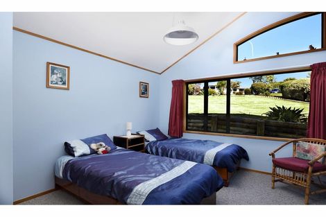 Photo of property in 9 Van Beek Place, Ruby Bay, Mapua, 7005