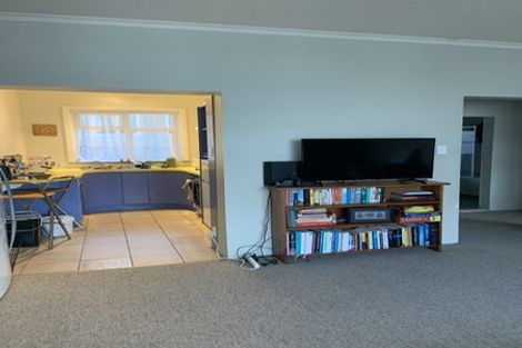 Photo of property in Nissen Court, 11e Hawker Street, Mount Victoria, Wellington, 6011