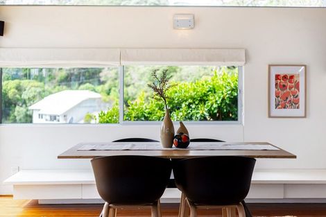 Photo of property in 124 Townsend Road, Miramar, Wellington, 6022