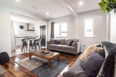 Photo of property in 1/34 Plunket Avenue, Papatoetoe, Auckland, 2104