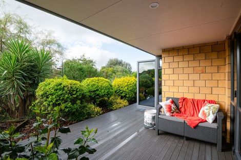 Photo of property in 14 Jaemont Court, Huntington, Hamilton, 3210