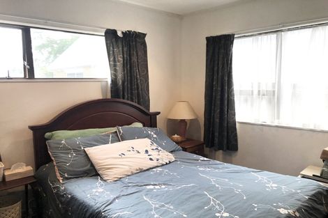 Photo of property in 11 Chartwell Avenue, Glenfield, Auckland, 0629