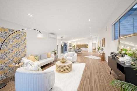 Photo of property in 9 Platinum Rise, Ranui, Auckland, 0612