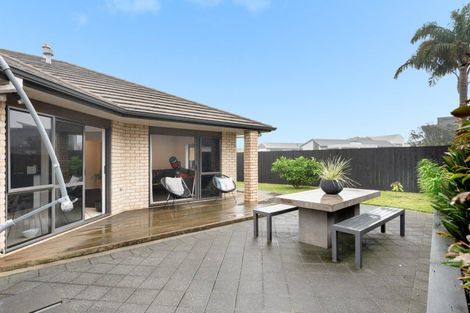 Photo of property in 34 Aranui Drive, Papamoa Beach, Papamoa, 3118