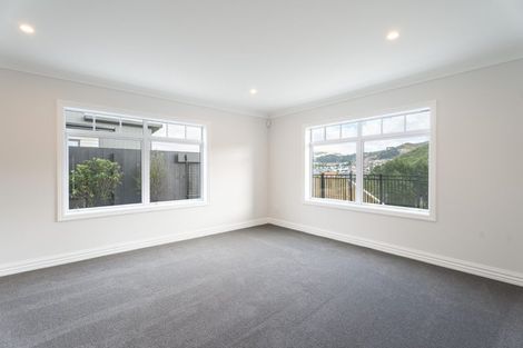 Photo of property in 28 Farnworth Terrace, Churton Park, Wellington, 6037