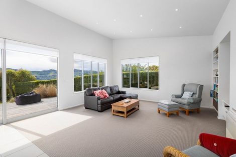 Photo of property in 108 Bayview Road, Charteris Bay, Lyttelton, 8971