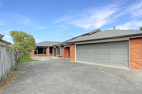 Photo of property in 14 Kirk Close, Rototuna, Hamilton, 3210