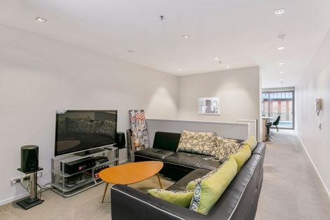Photo of property in Patent 326 Apartments, 326 Evans Bay Parade, Hataitai, Wellington, 6021