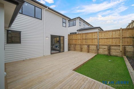 Photo of property in 8 Kakau Lane, Flat Bush, Auckland, 2019