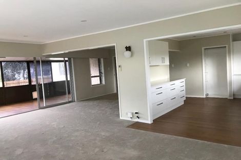 Photo of property in 1/37 Elliott Avenue, Bayview, Auckland, 0629