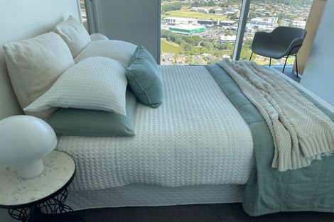 Photo of property in Sentinel Apartments, 2703/3 Northcroft Street, Takapuna, Auckland, 0622