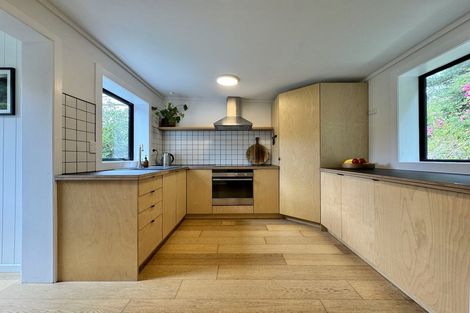 Photo of property in 977 Makara Road, Makara Beach, Karori, 6972