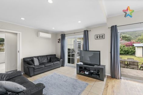 Photo of property in 11 Godley Street, Waterloo, Lower Hutt, 5011
