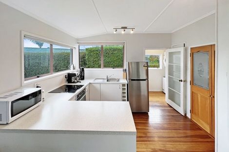 Photo of property in 1a Brennan Avenue, Te Atatu Peninsula, Auckland, 0610