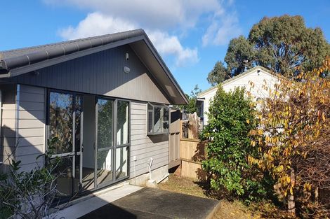 Photo of property in 27 Pahi Place, West Harbour, Auckland, 0618