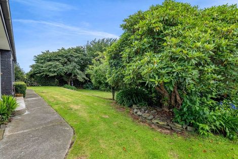 Photo of property in 19 Clifford Road, Eltham, 4322