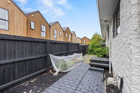 Photo of property in 2/60a Somme Street, St Albans, Christchurch, 8014