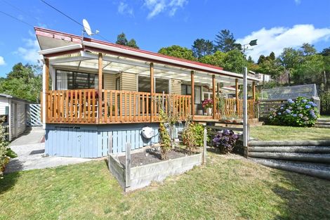Photo of property in 4 Avro Road, Blue Mountains, Upper Hutt, 5371