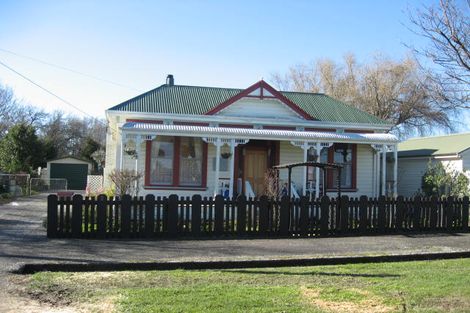 Photo of property in 2 Clifton Avenue, Carterton, 5713