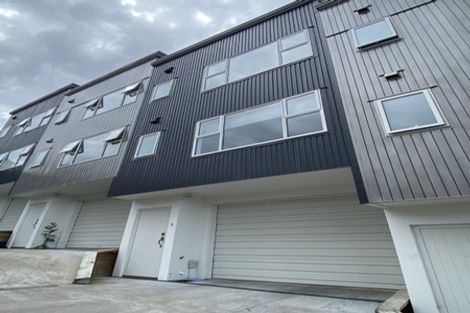 Photo of property in 3/12 Scotland Place, Hillcrest, Hamilton, 3216