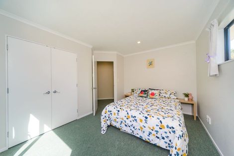 Photo of property in 37 Dahlstrom Grove, Kelvin Grove, Palmerston North, 4414