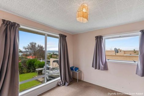 Photo of property in 116 Island Bay Road, Beach Haven, Auckland, 0626