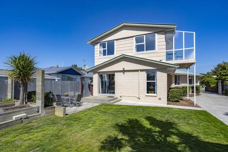 Photo of property in 6 Birdling Place, Halswell, Christchurch, 8025