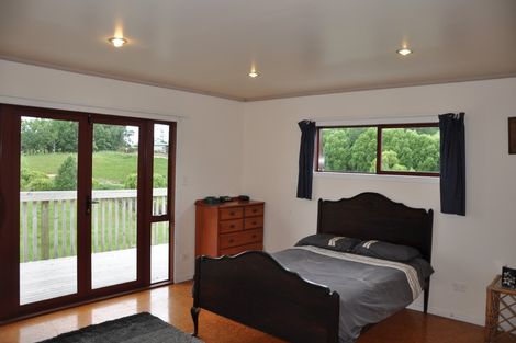 Photo of property in 73 Settlement Road, Kaiwaka, 0573