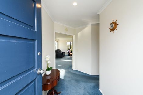 Photo of property in 93 Peter Hall Drive, Kelvin Grove, Palmerston North, 4414