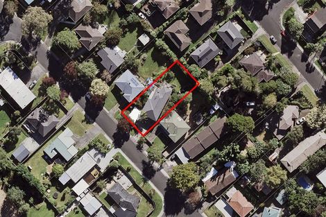 Photo of property in 35 Lynden Avenue, Hillcrest, Auckland, 0627