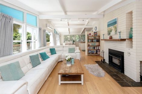 Photo of property in 41 Evelyn Road, Cockle Bay, Auckland, 2014