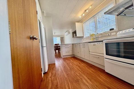 Photo of property in 1 Finchley Road, Torbay, Auckland, 0632
