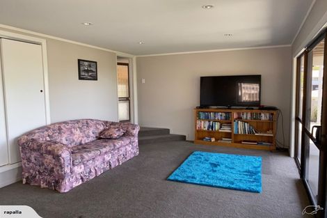 Photo of property in 20 Stratford Drive, Cable Bay, 0420