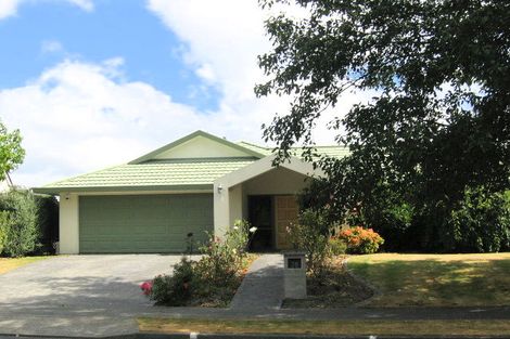 Photo of property in 25 Clearwater Terrace, Brown Owl, Upper Hutt, 5018